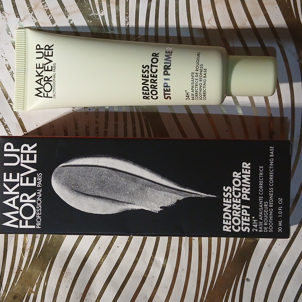 MAKE UP FOR EVER Step 1 Primer Redness Corrector Full Size